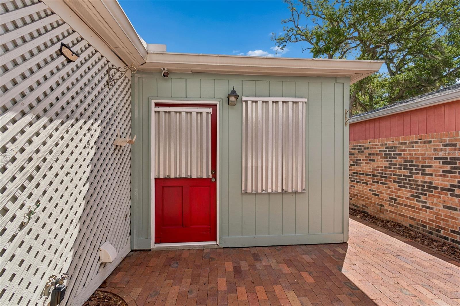 Secondary access to garage from courtyard