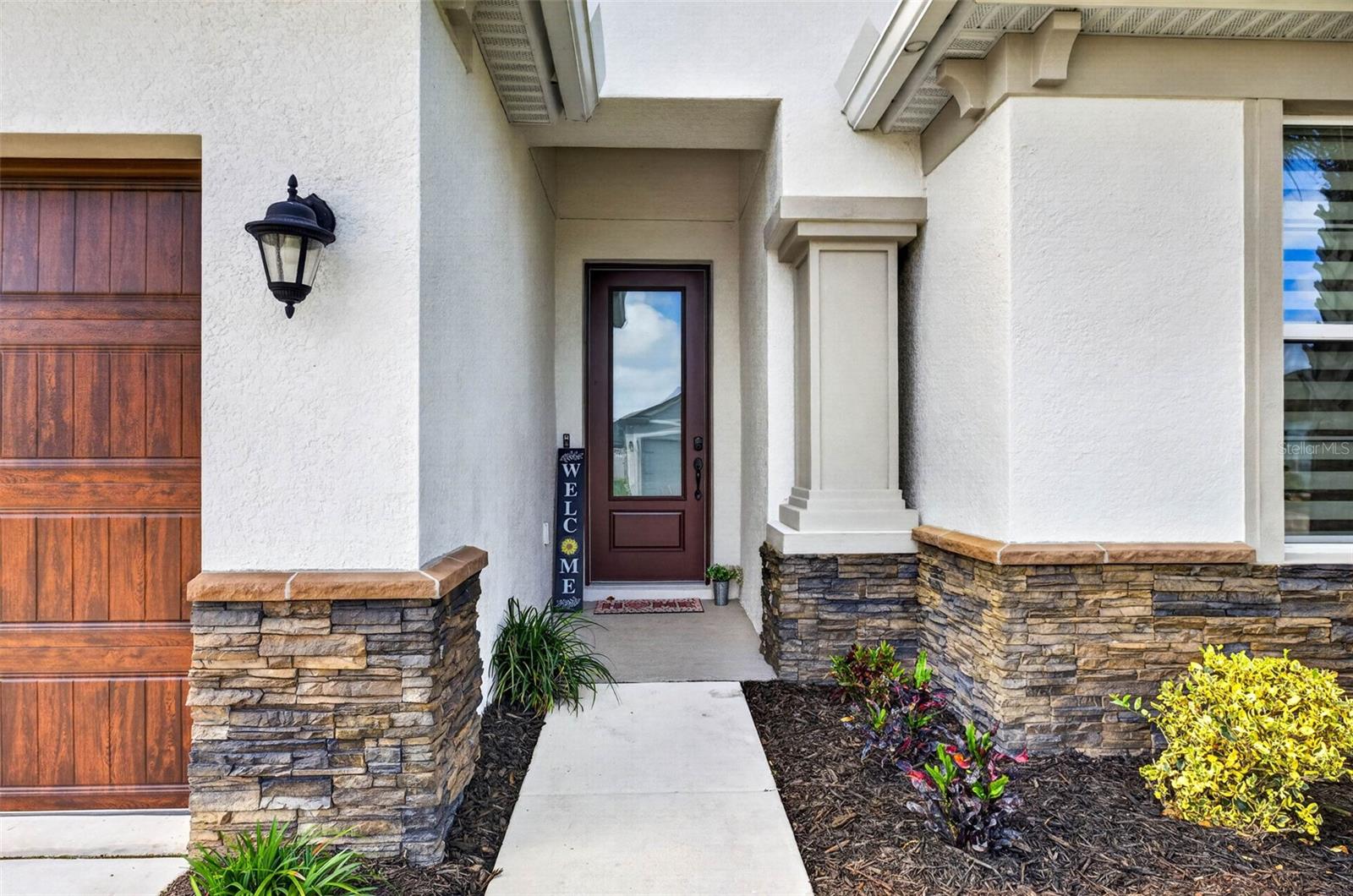 Entryway with upgraded glass front privacy door