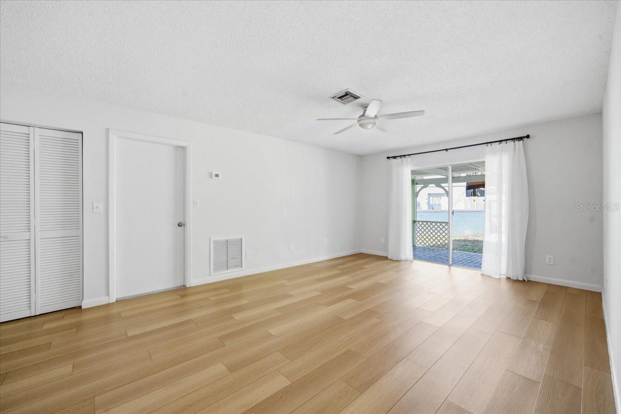 Family room with access to Pergola