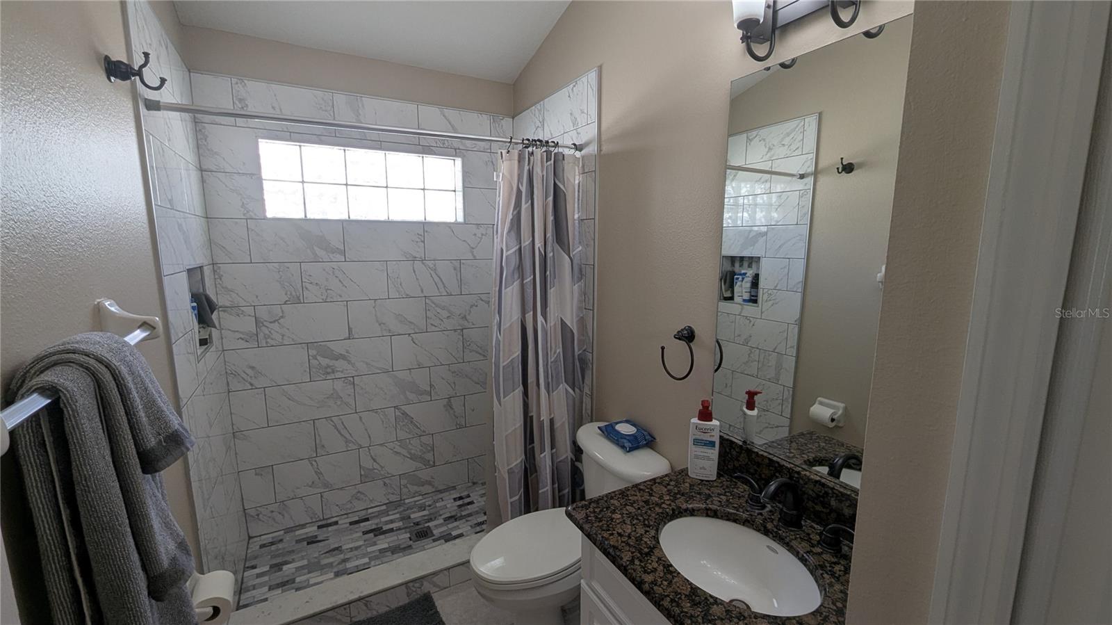 2nd Bathroom