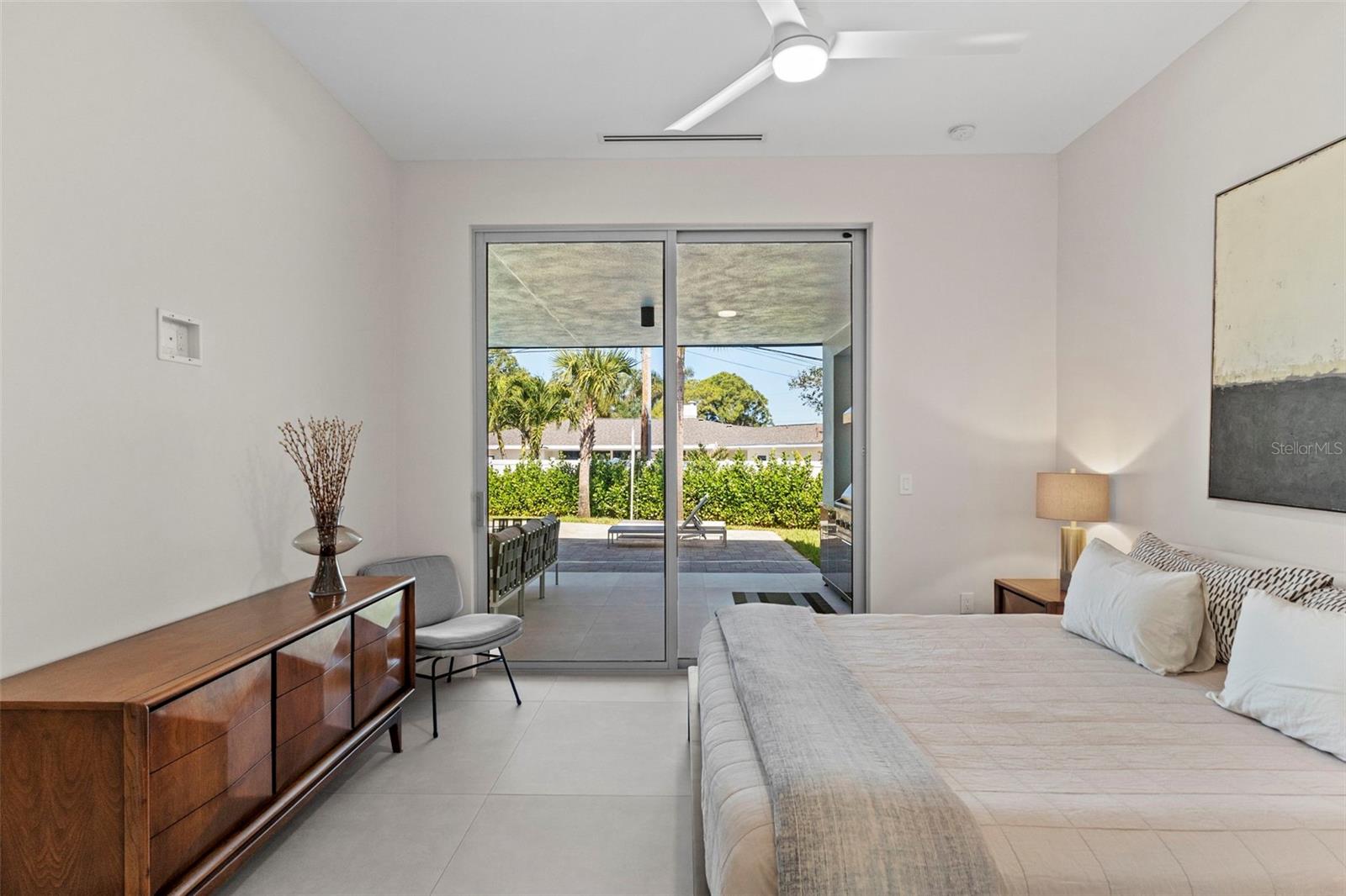 Second Suite with Pool access and Private Bath