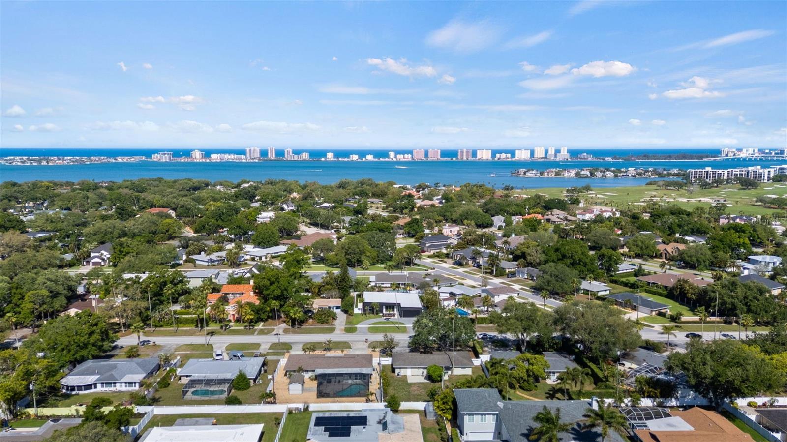 Just a few minutes to Beautiful Belleair Beach