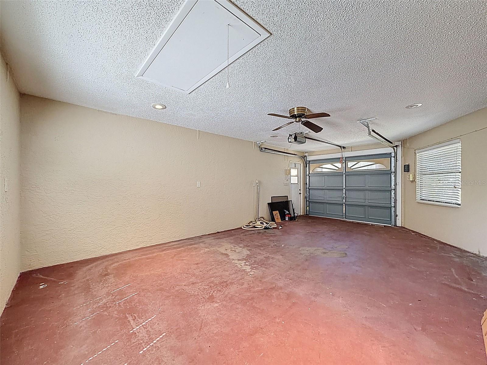 Detached garage/rec room/office