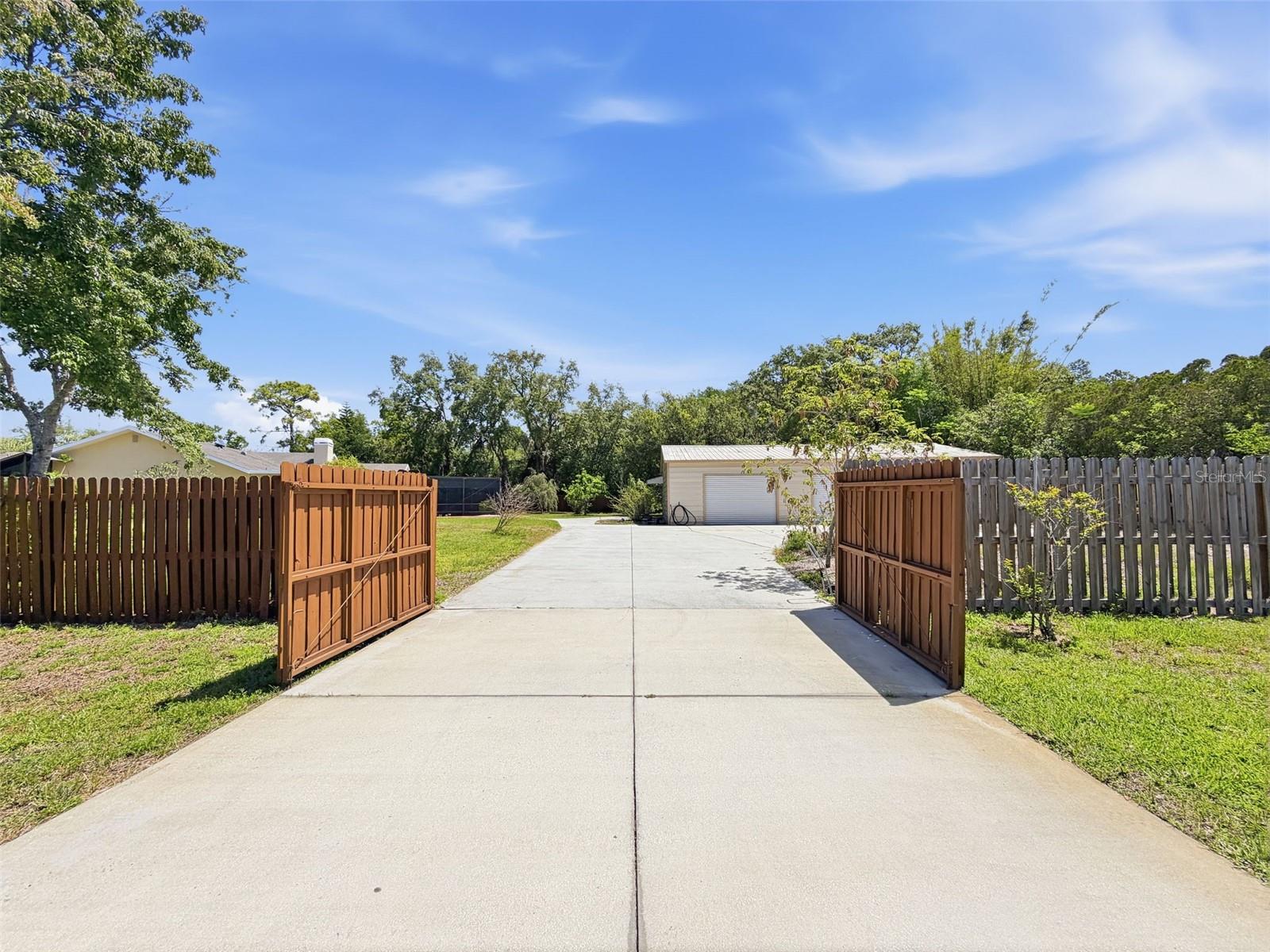 Separate Access to the detached garage