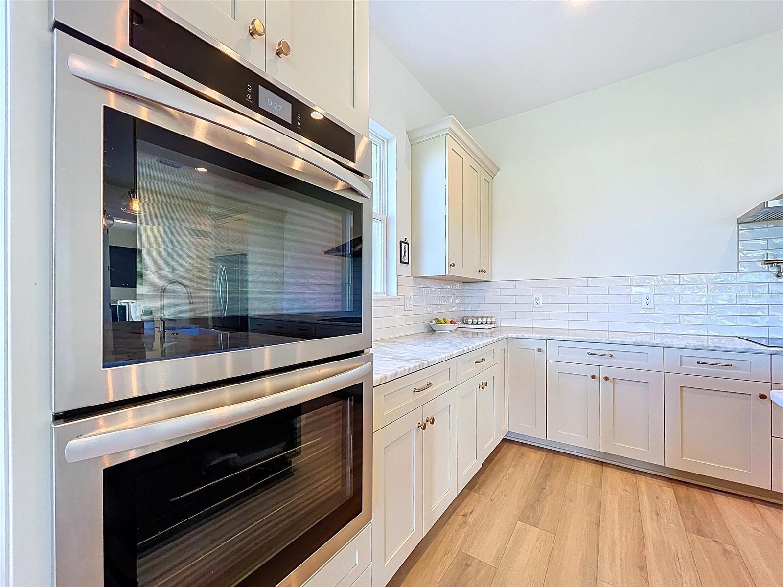 Built-in Double Ovens