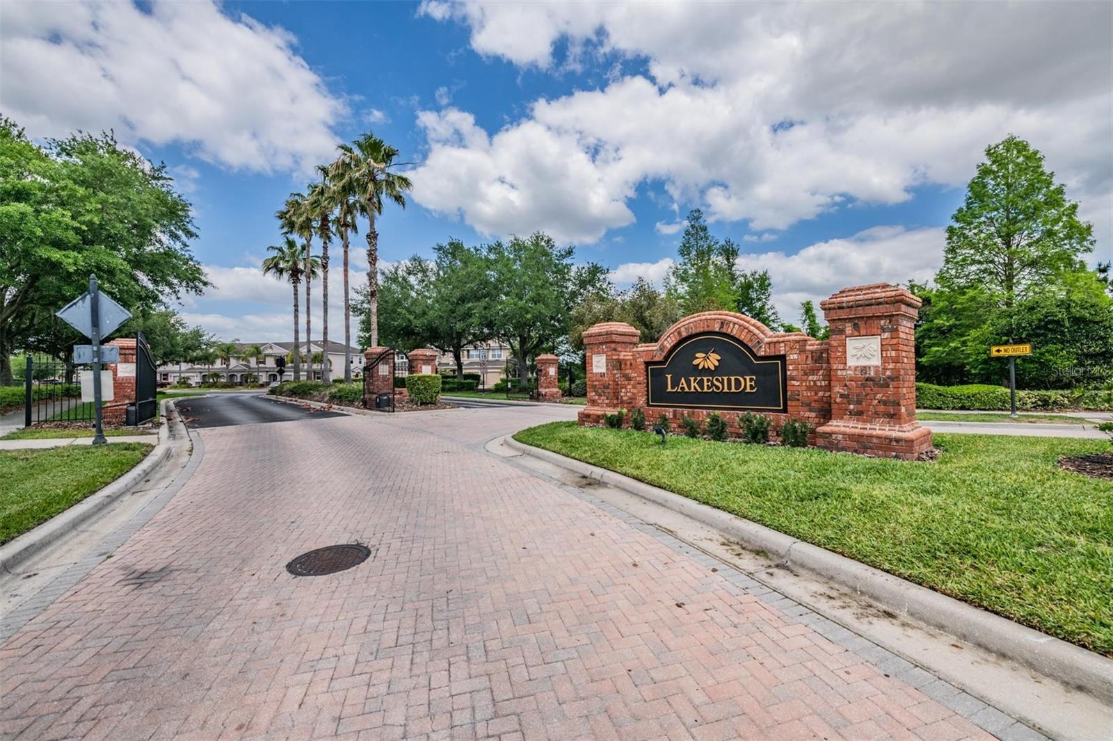 Gated Community - Lakeside at Seven Oaks