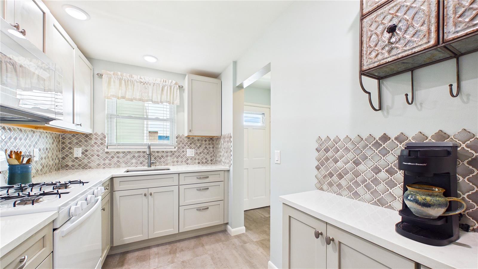 Kitchen/coffee Bar #2