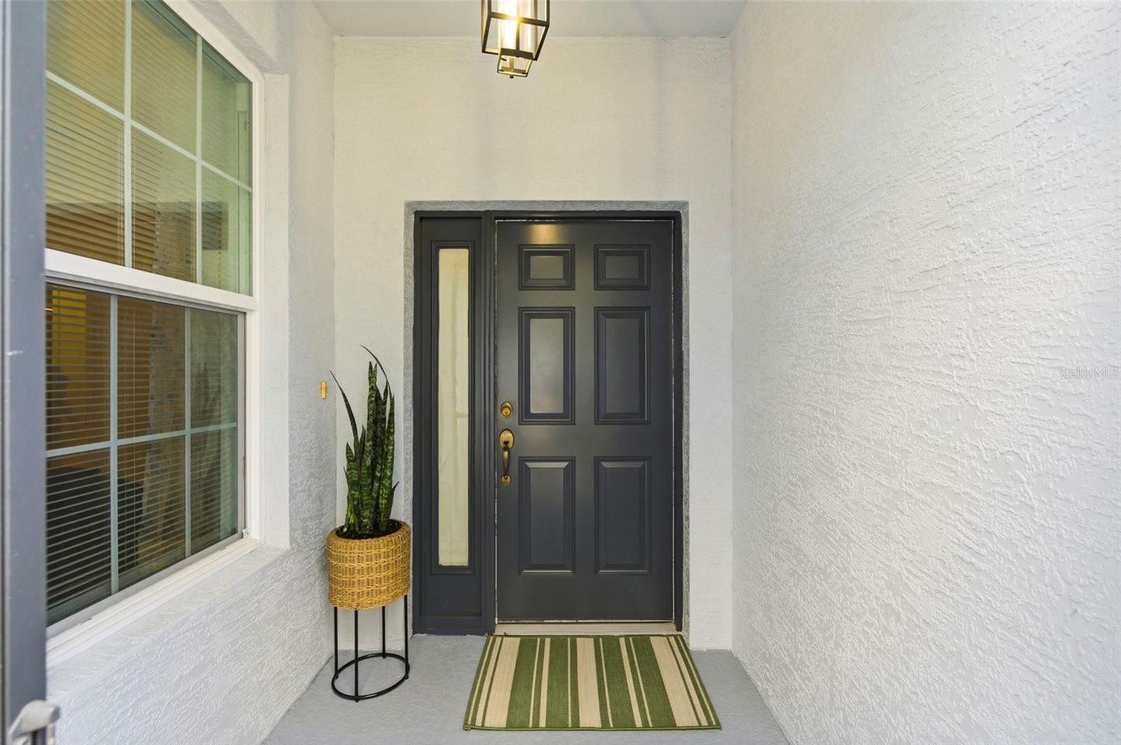 Front screened-in porch
