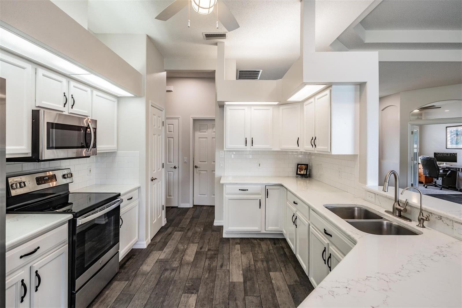 All stainless appliance