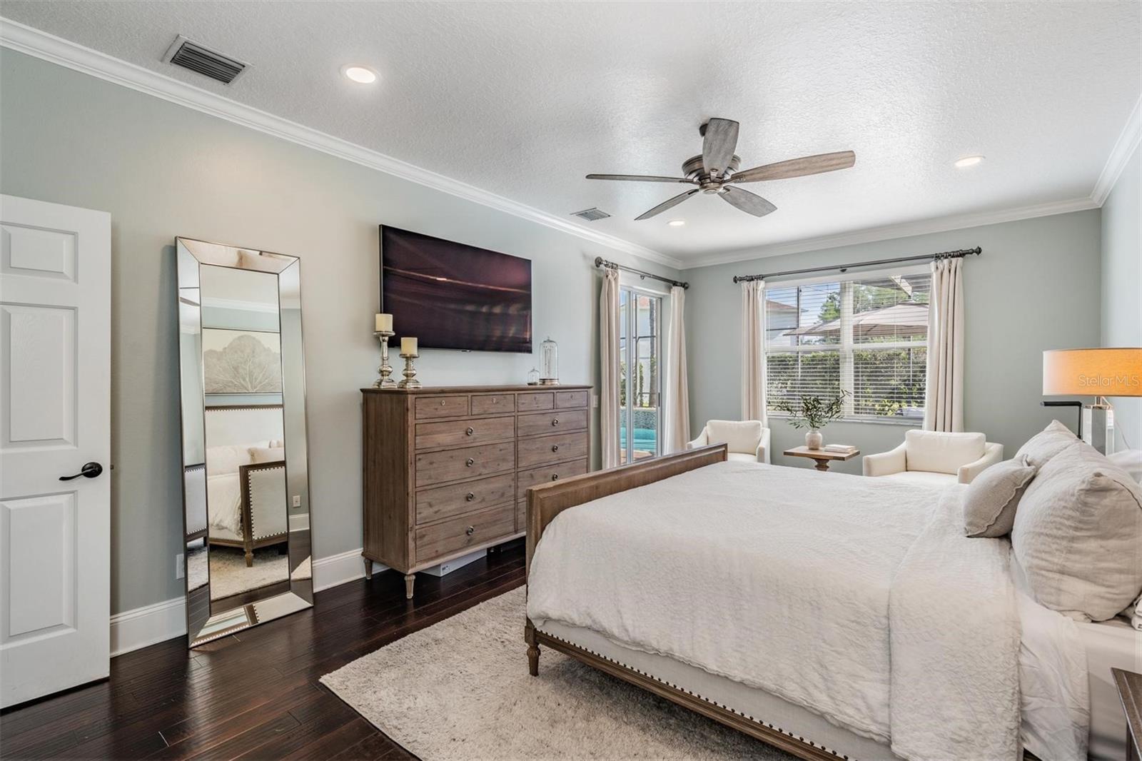 You also have direct access to the lanai