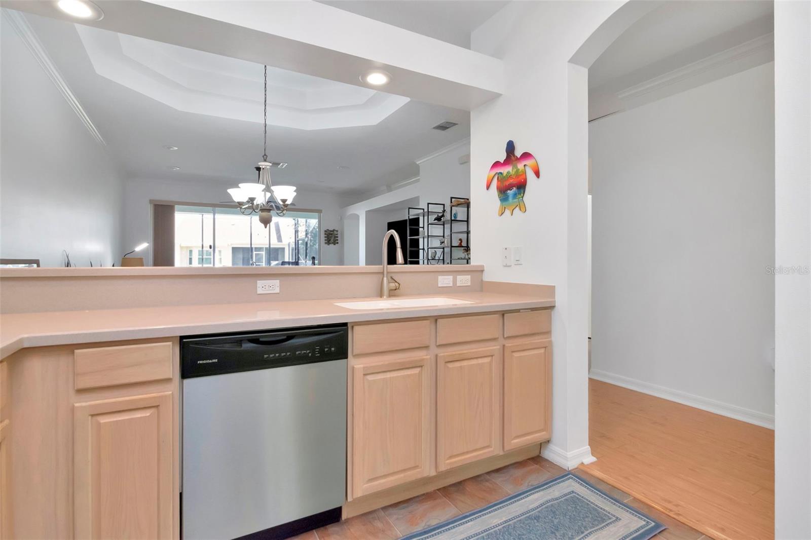 Well-designed kitchen with plenty cabinetry