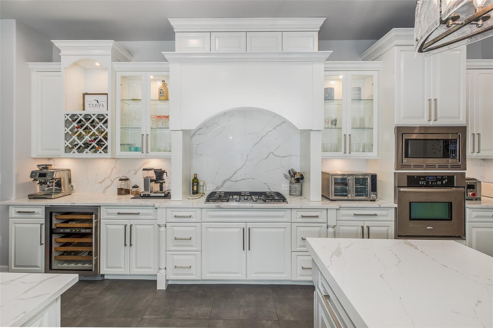 Exquisite Gourment Kitchen