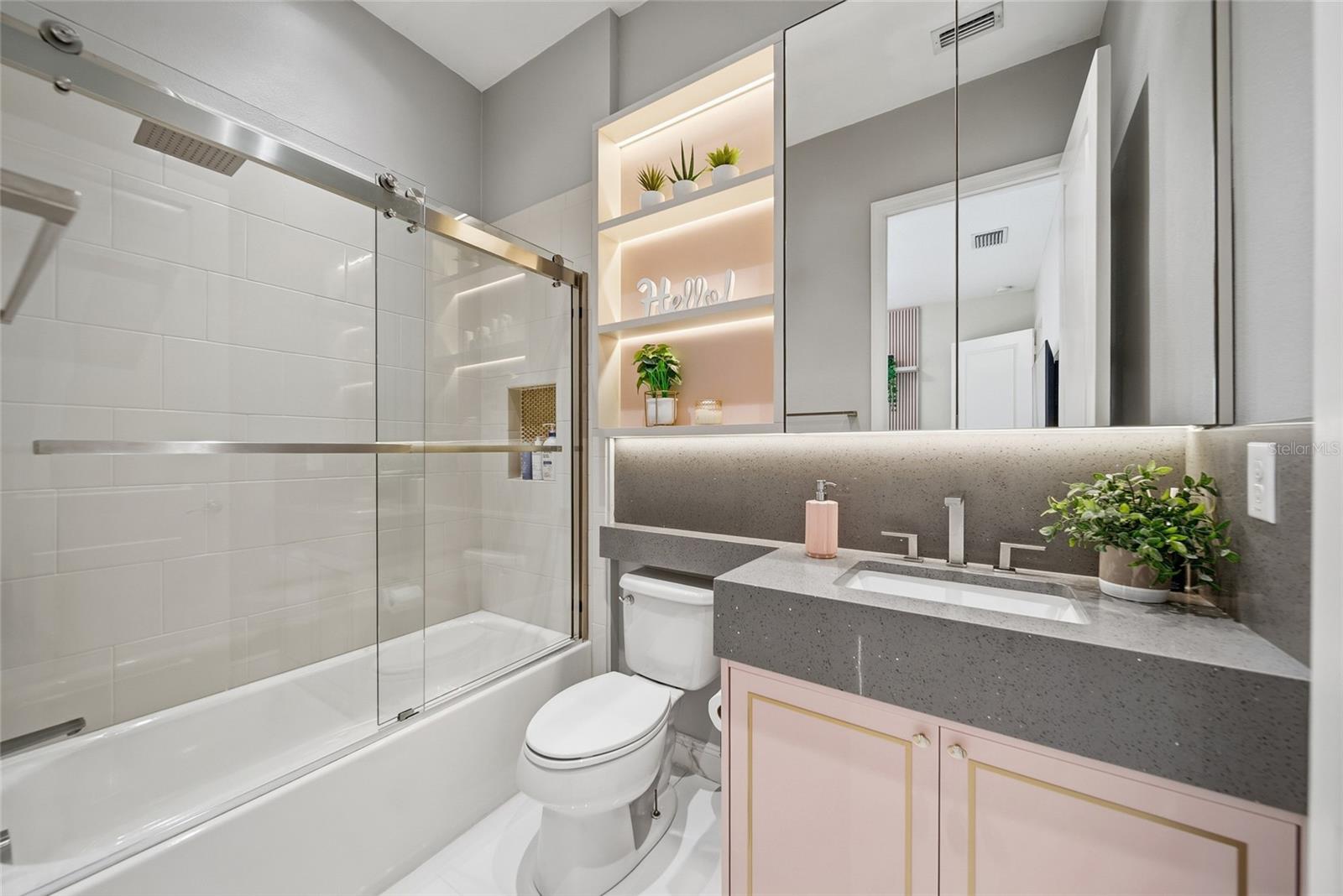 2nd Bedroom - Ensuite