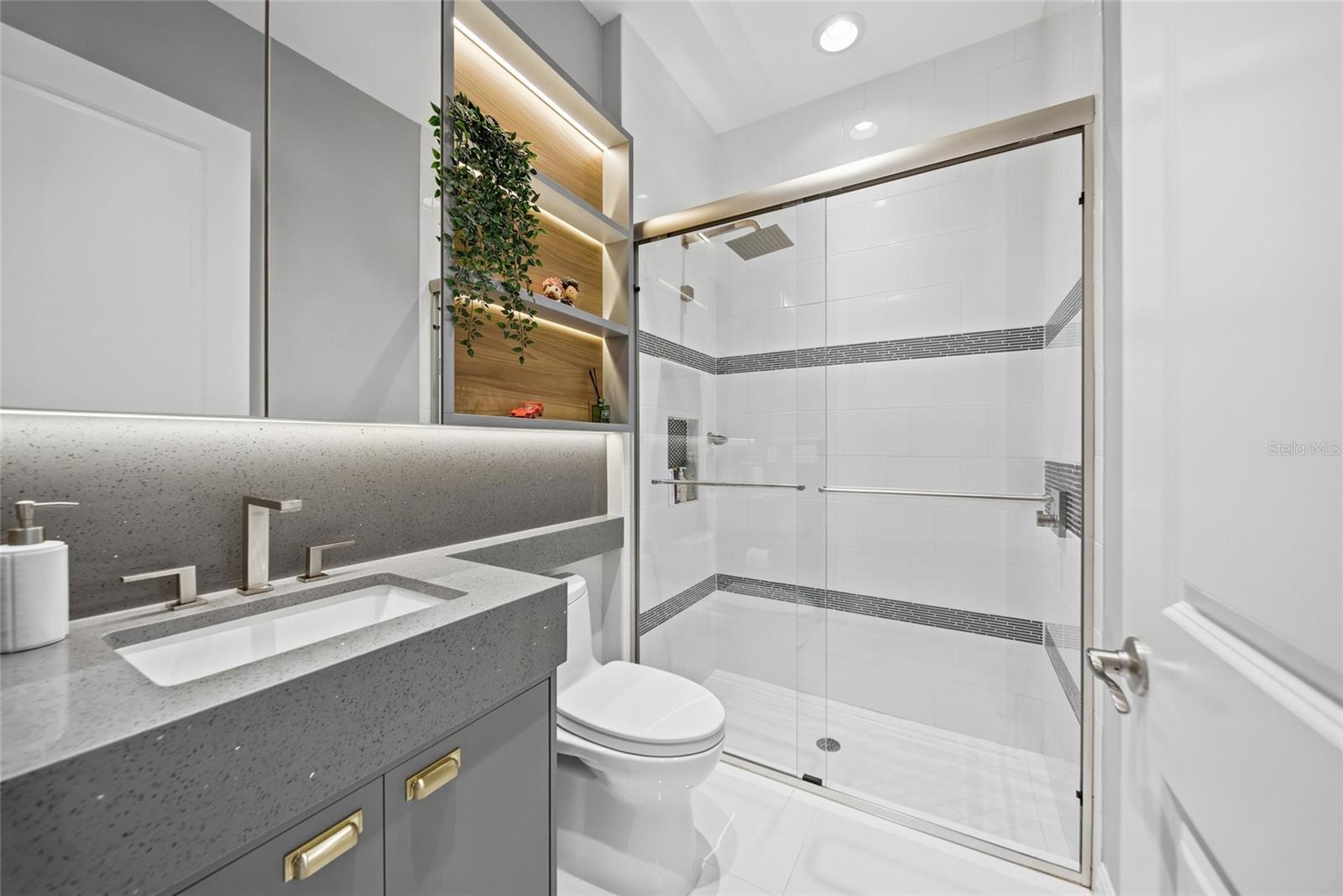 3rd Bedroom - Ensuite