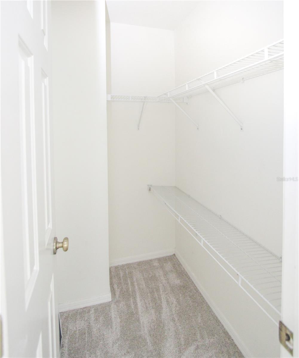 walk-in closet