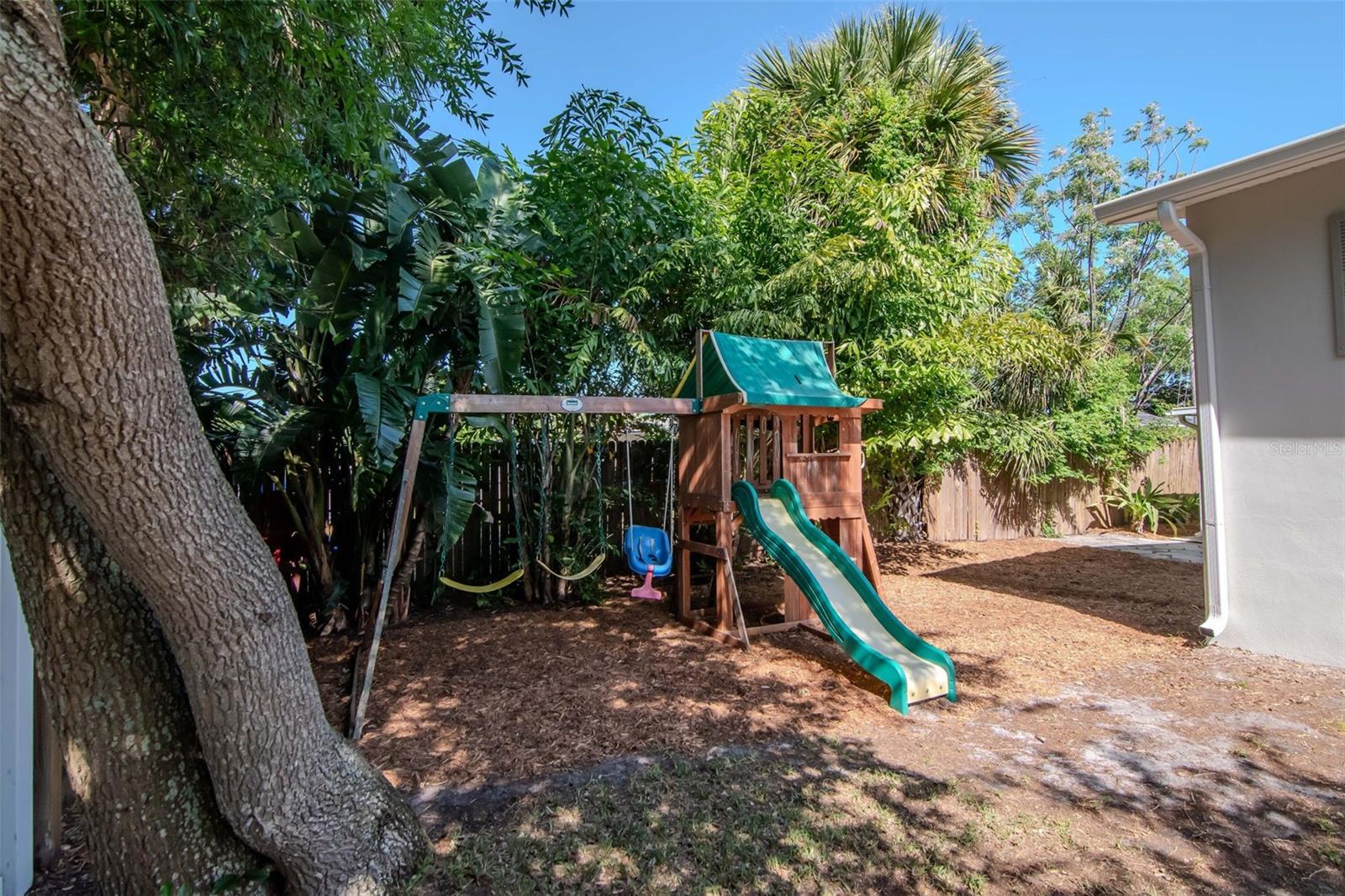 Shade and privacy for the play area