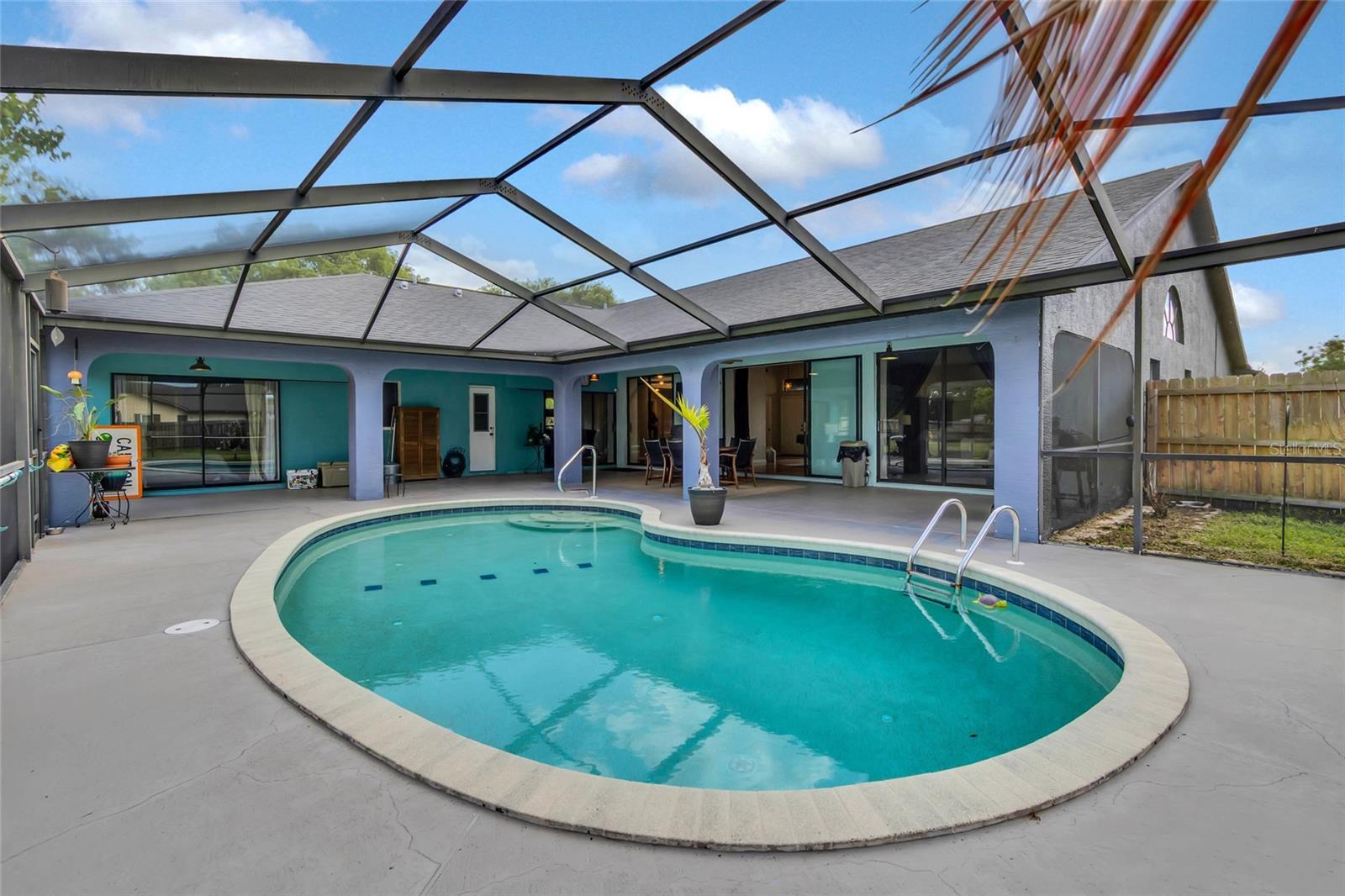 Screened pool