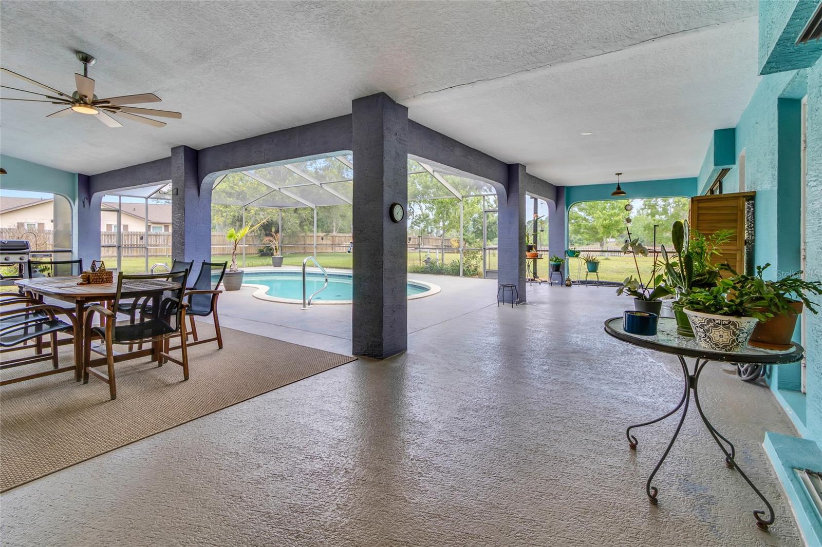 Large pool deck