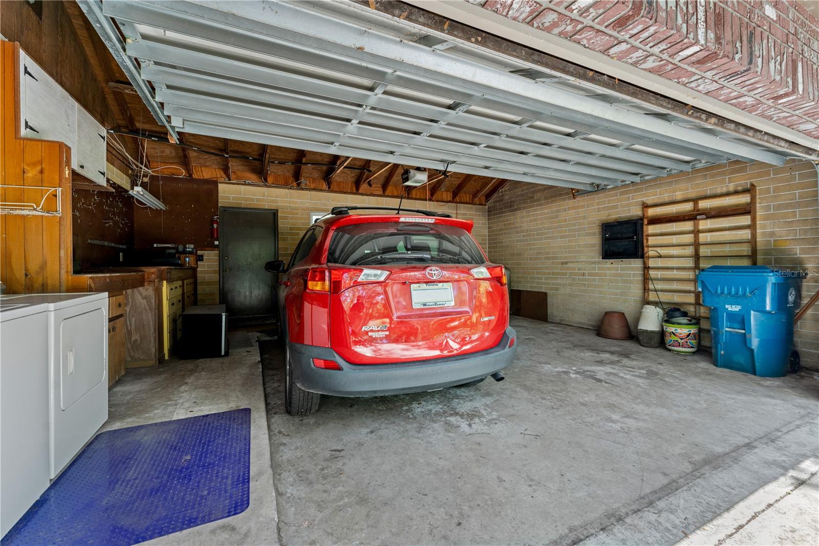 2 car garage, laundry, water softener