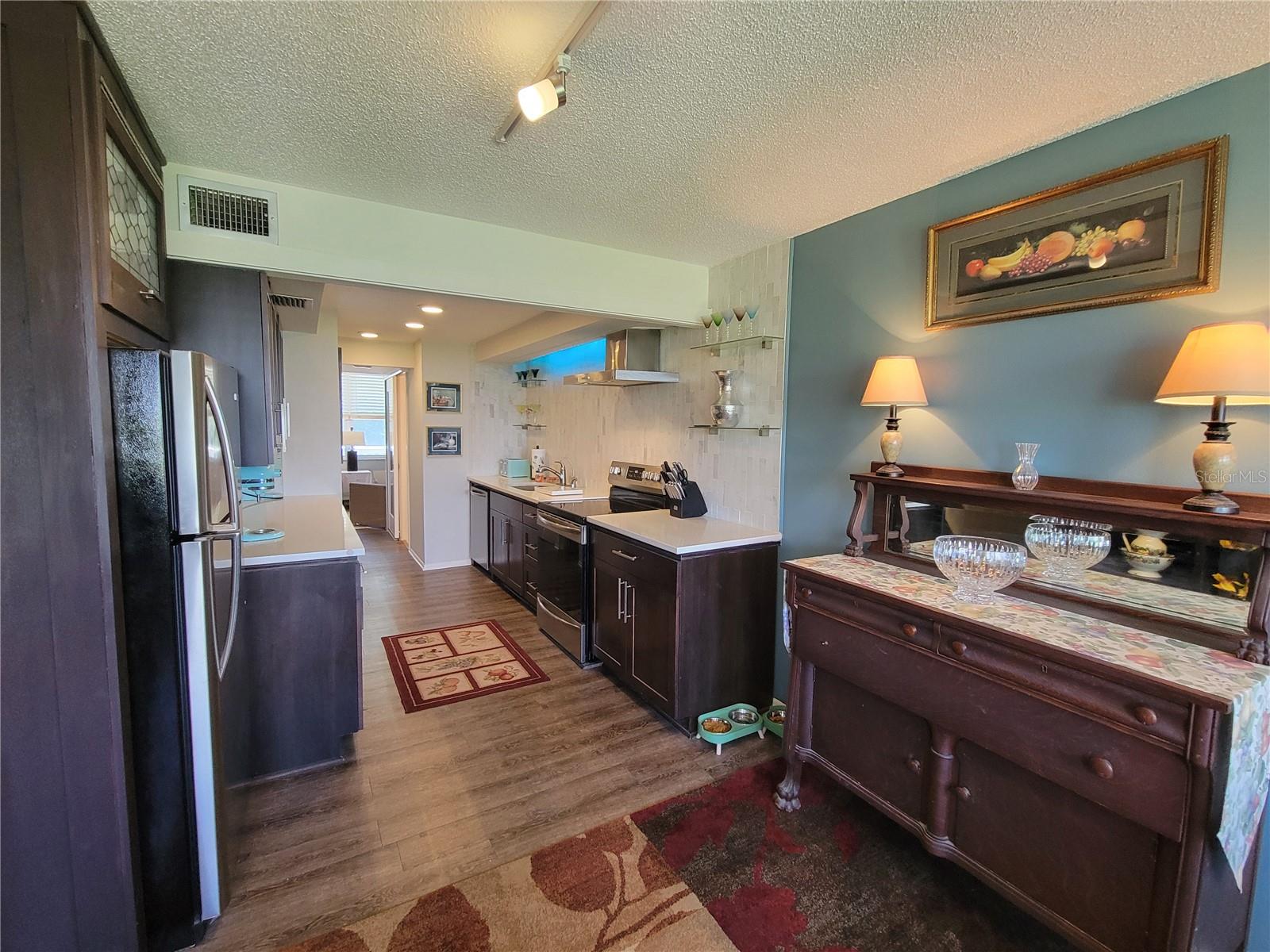 A Modern Eden-Style Kitchen