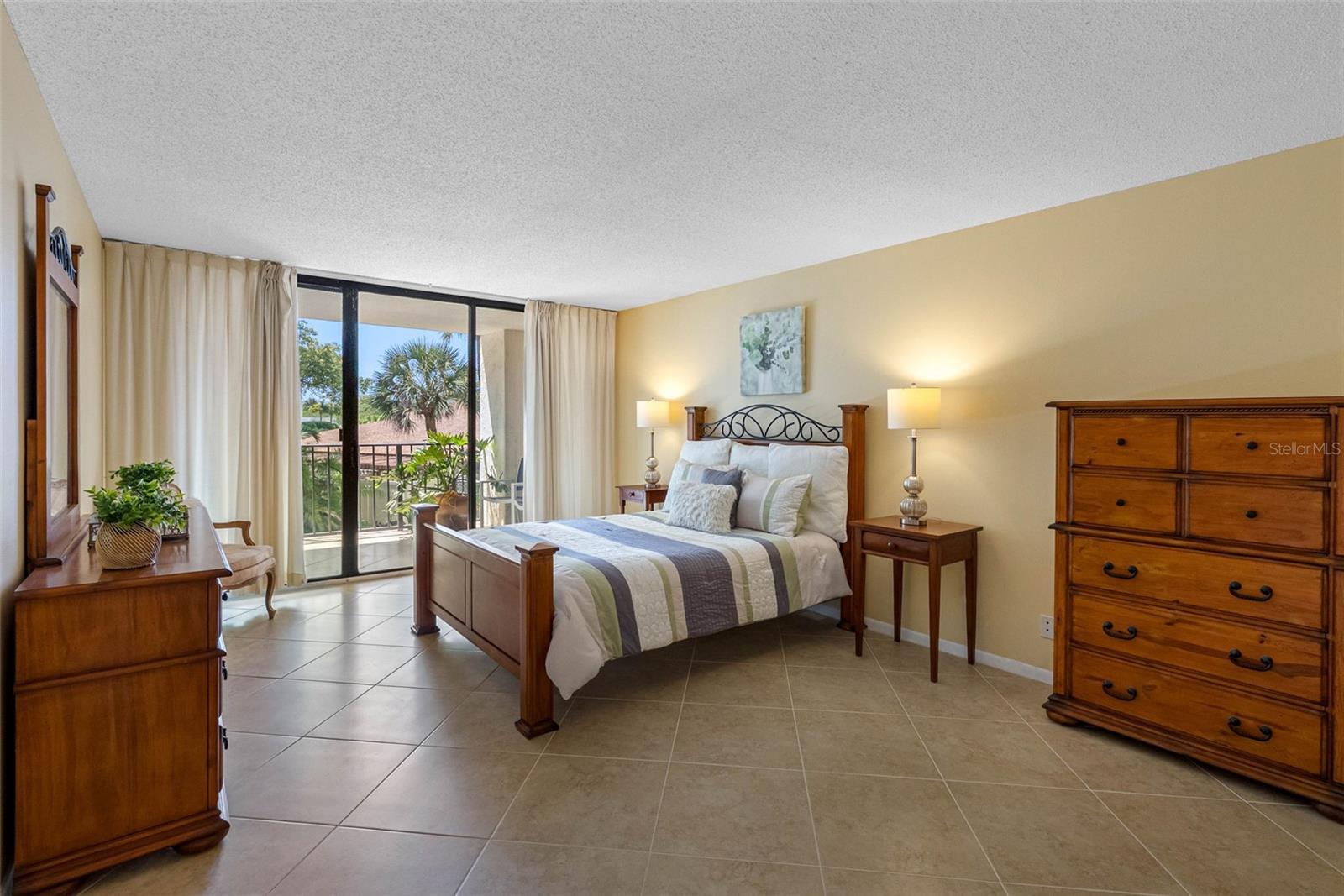 King size Primary Ensuite