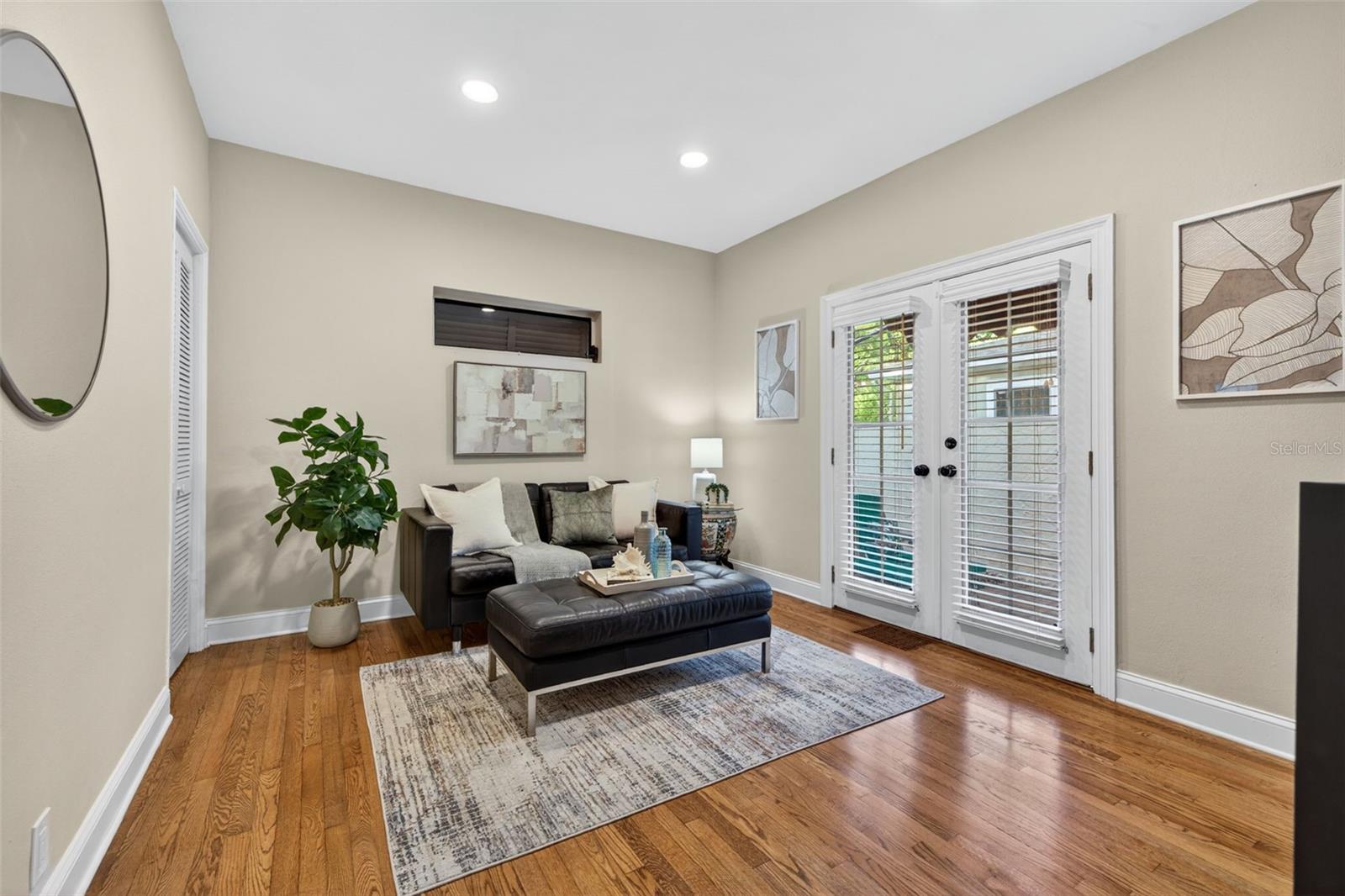Guest Bedroom/Home office