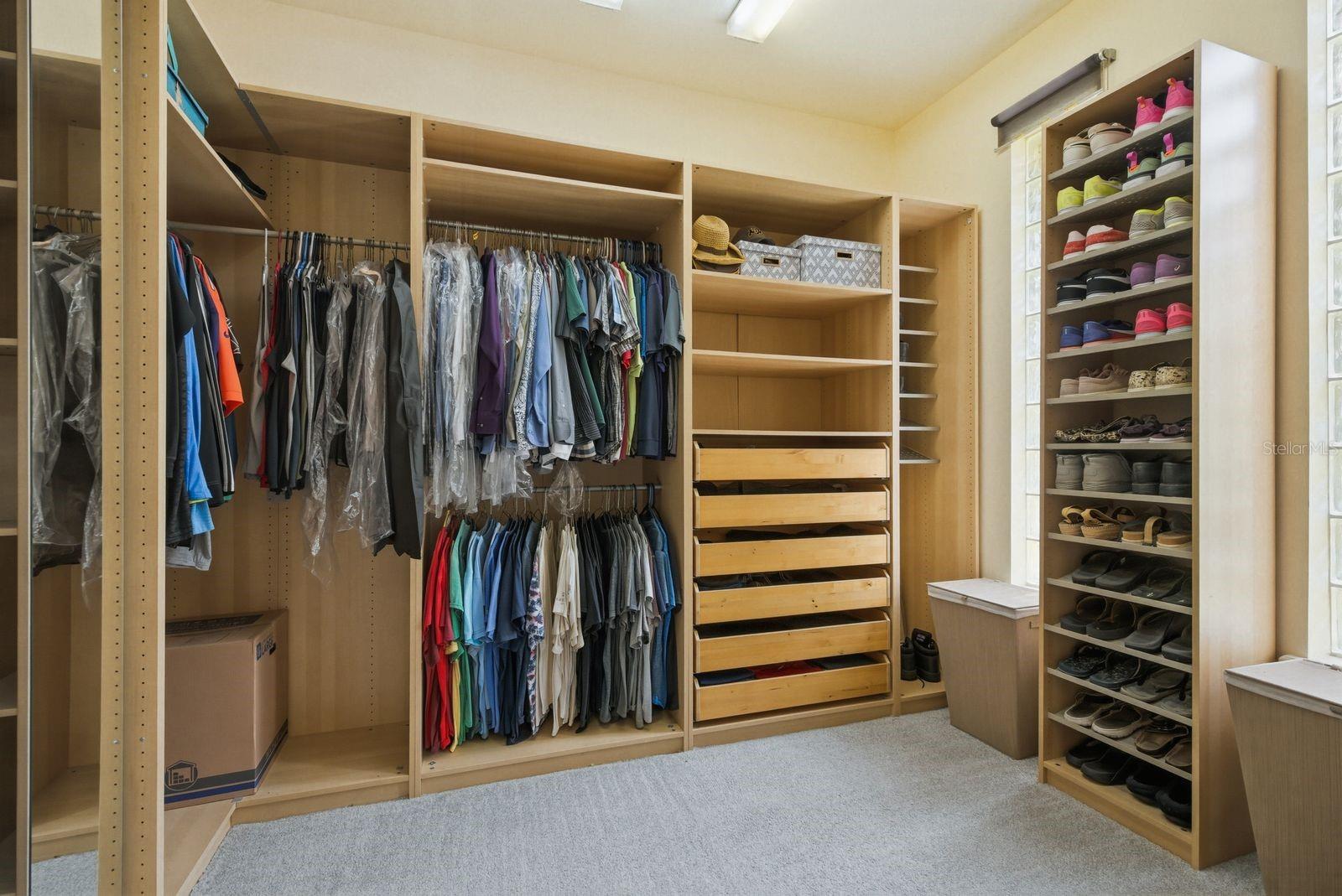 Expansive walk-in closet w/ built-in shelving · 976 Cypress Cove Way Tarpon Springs FL 34688