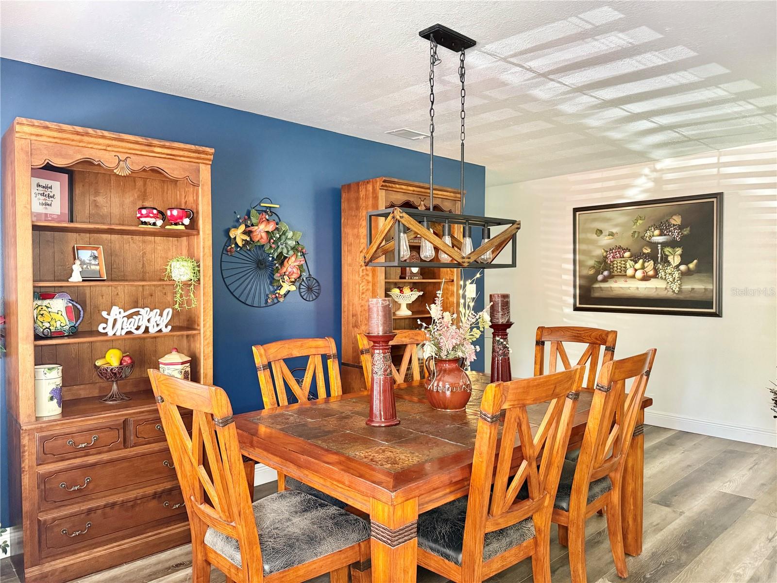 Dining Area - Light and Bright