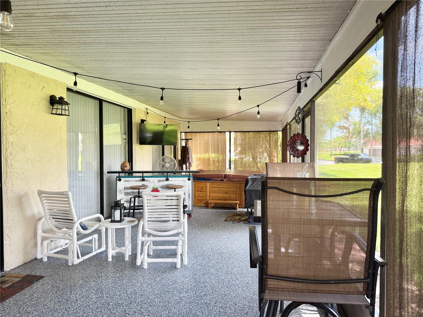 Screened Patio