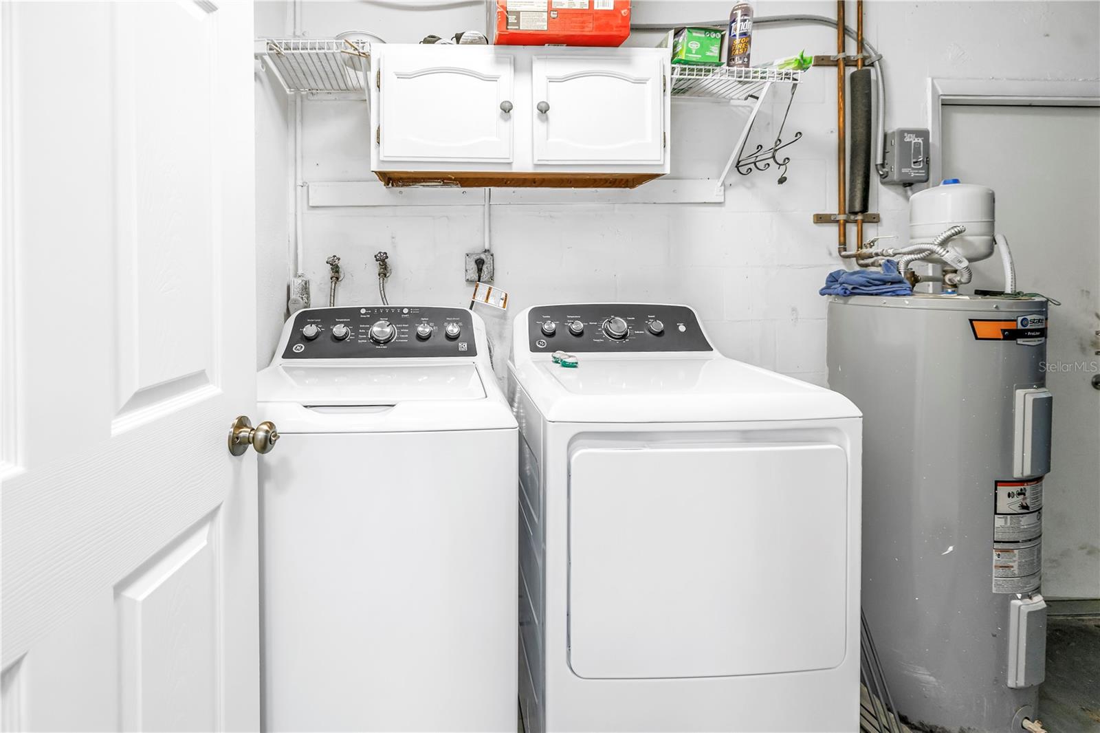 Washer/Dryer in garage