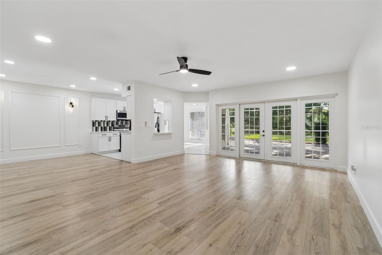 Spacious Living Room