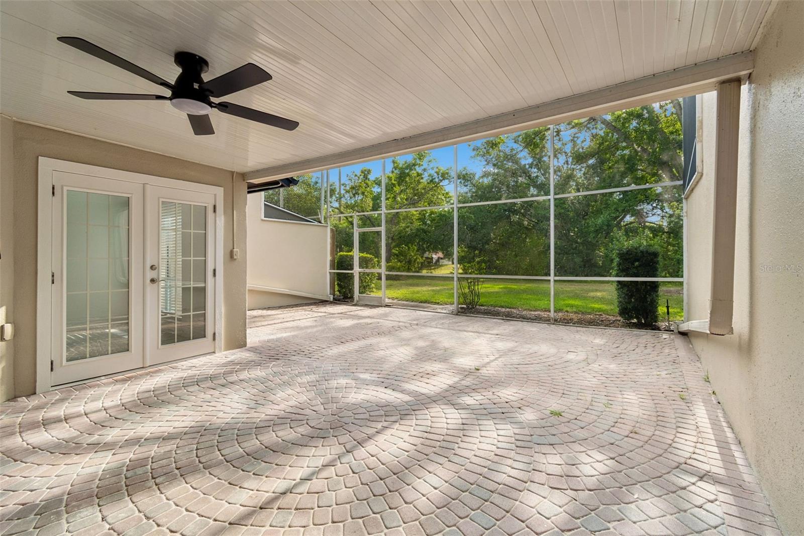 Spacious Lanai