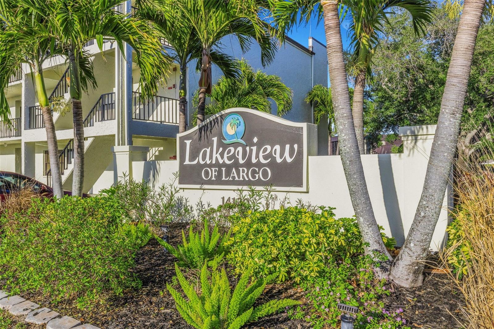 Lakeview of Largo