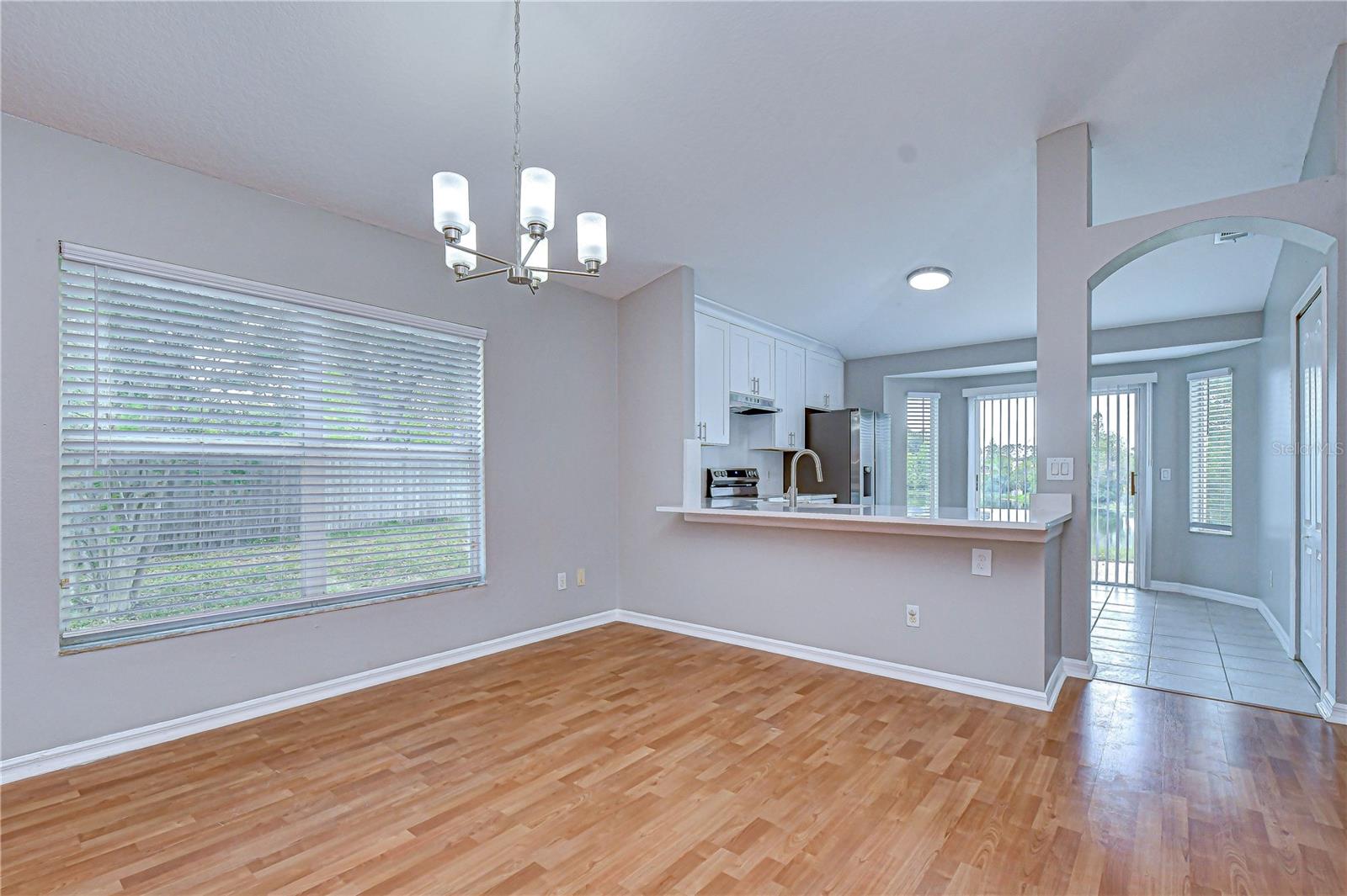 largeDinning/family room combo