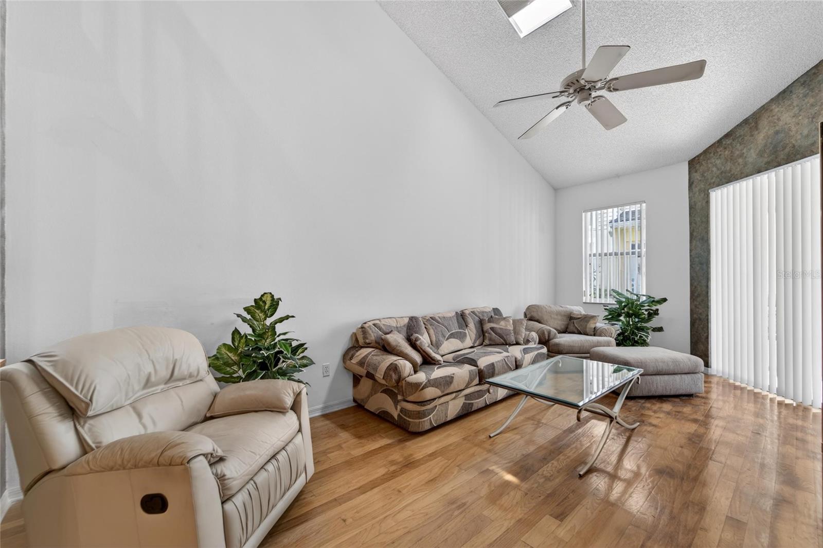 Living Room slider to Lanai