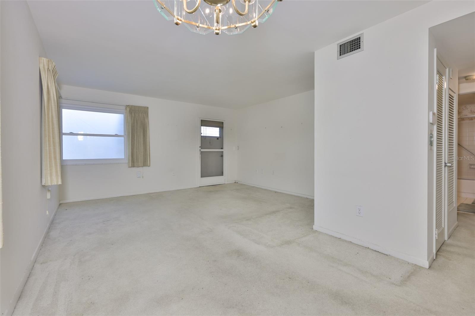 Dining Room/Living Room