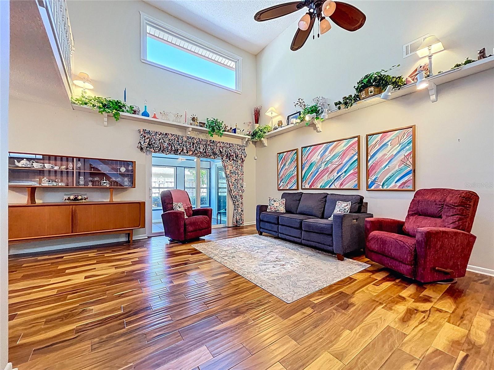 High ceiling enhances spaciousness