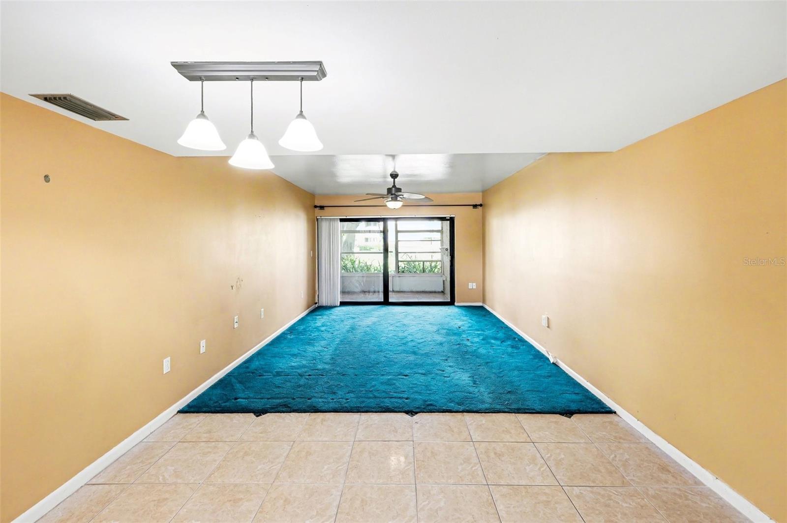 Liviing/Dining rooms