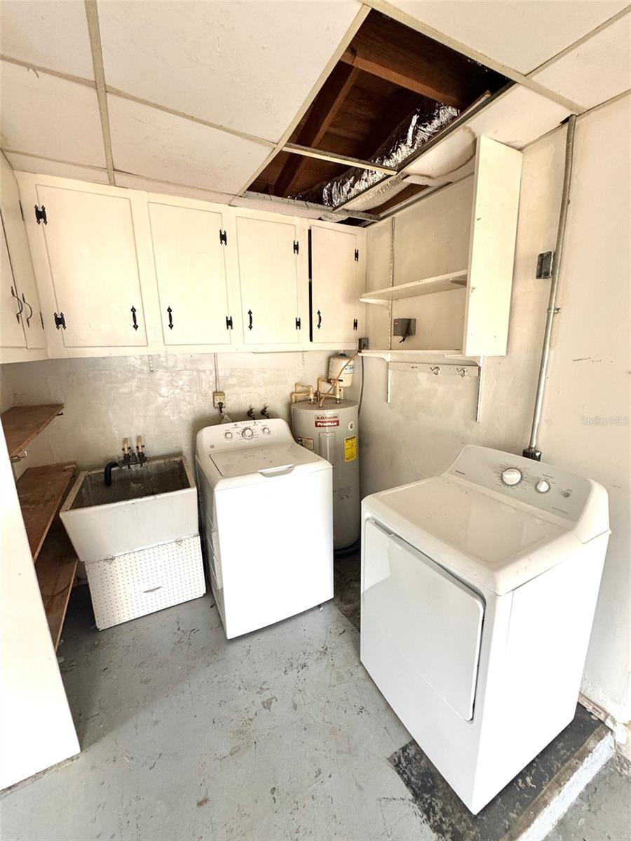 Washer & Dryer Convey