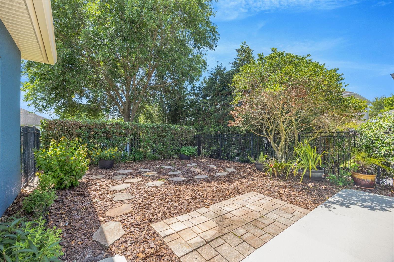 Low Maintenance Zero Scape Yard - Fully Fenced