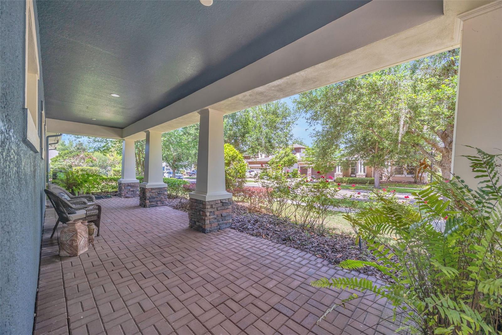 Beautiful Pavered Bungalow Front/Wrap Around Porch!