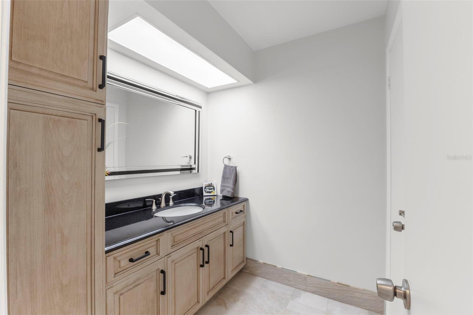 3RD BEDROOM BATHROOM WITH LOTS OF STORAAGE