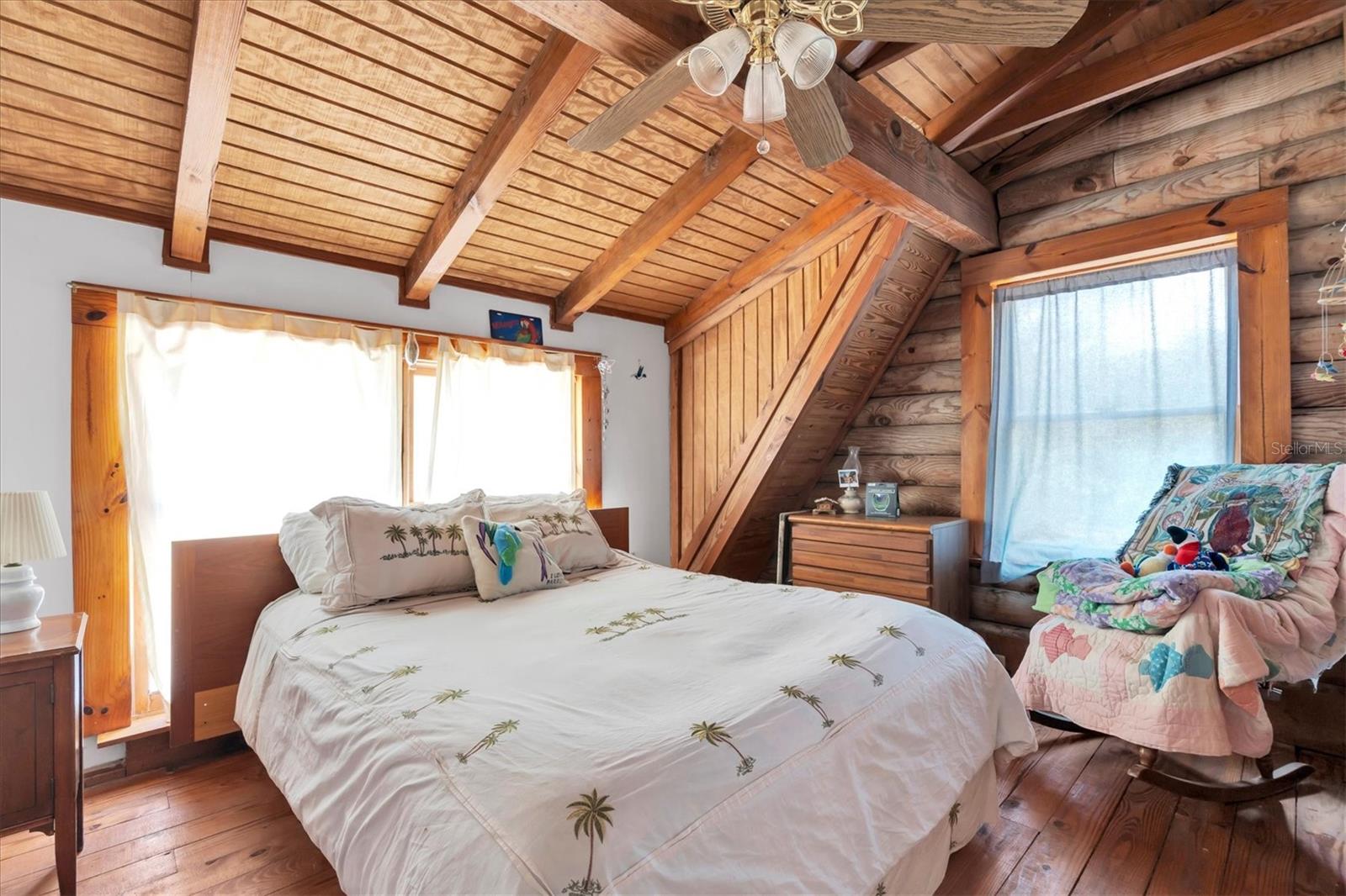 2nd bedroom