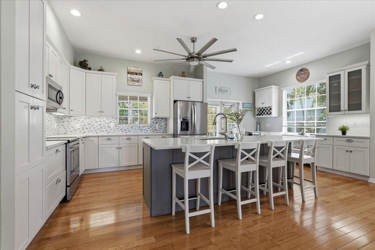 MODERN, COASTAL RECENTLY REMODELED KITCHEN!
