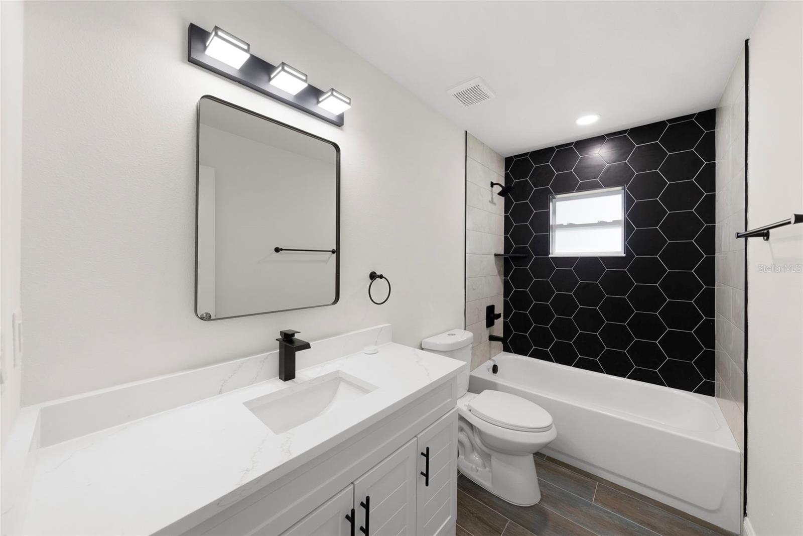 2nd Full Bathroom