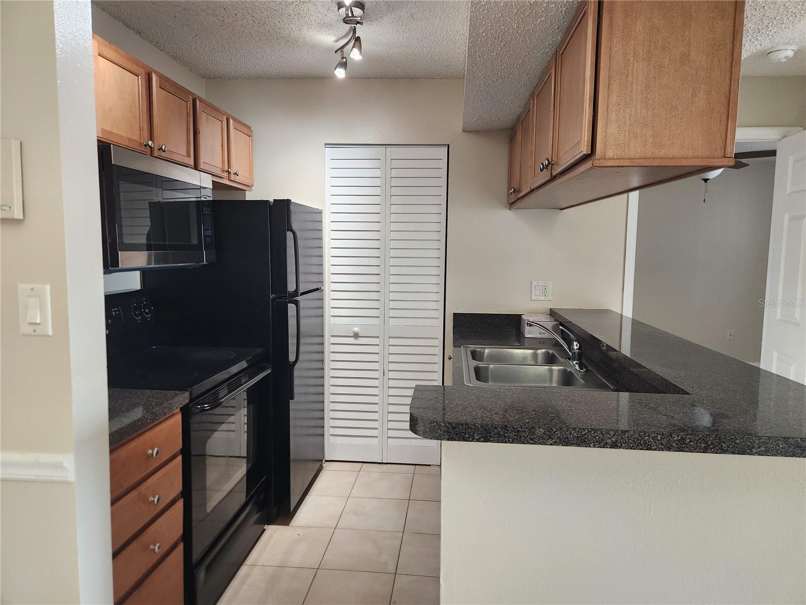 Lovely kitchen with large closet!