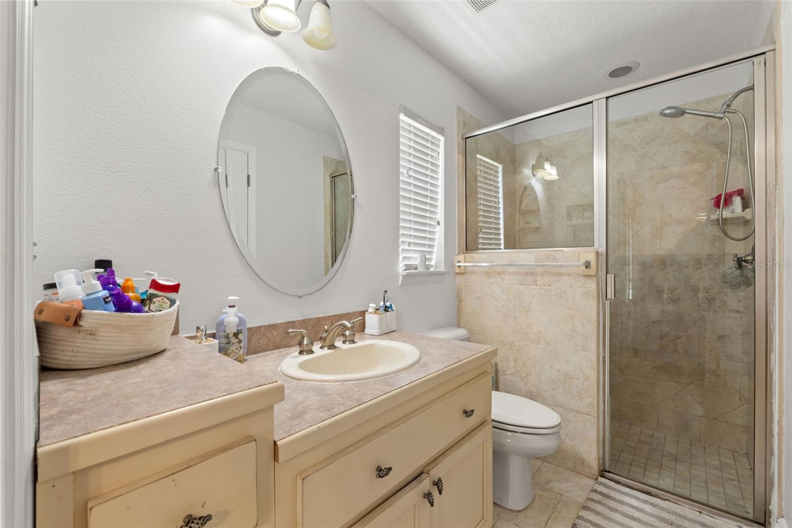 bathroom #2 junior suite downstairs