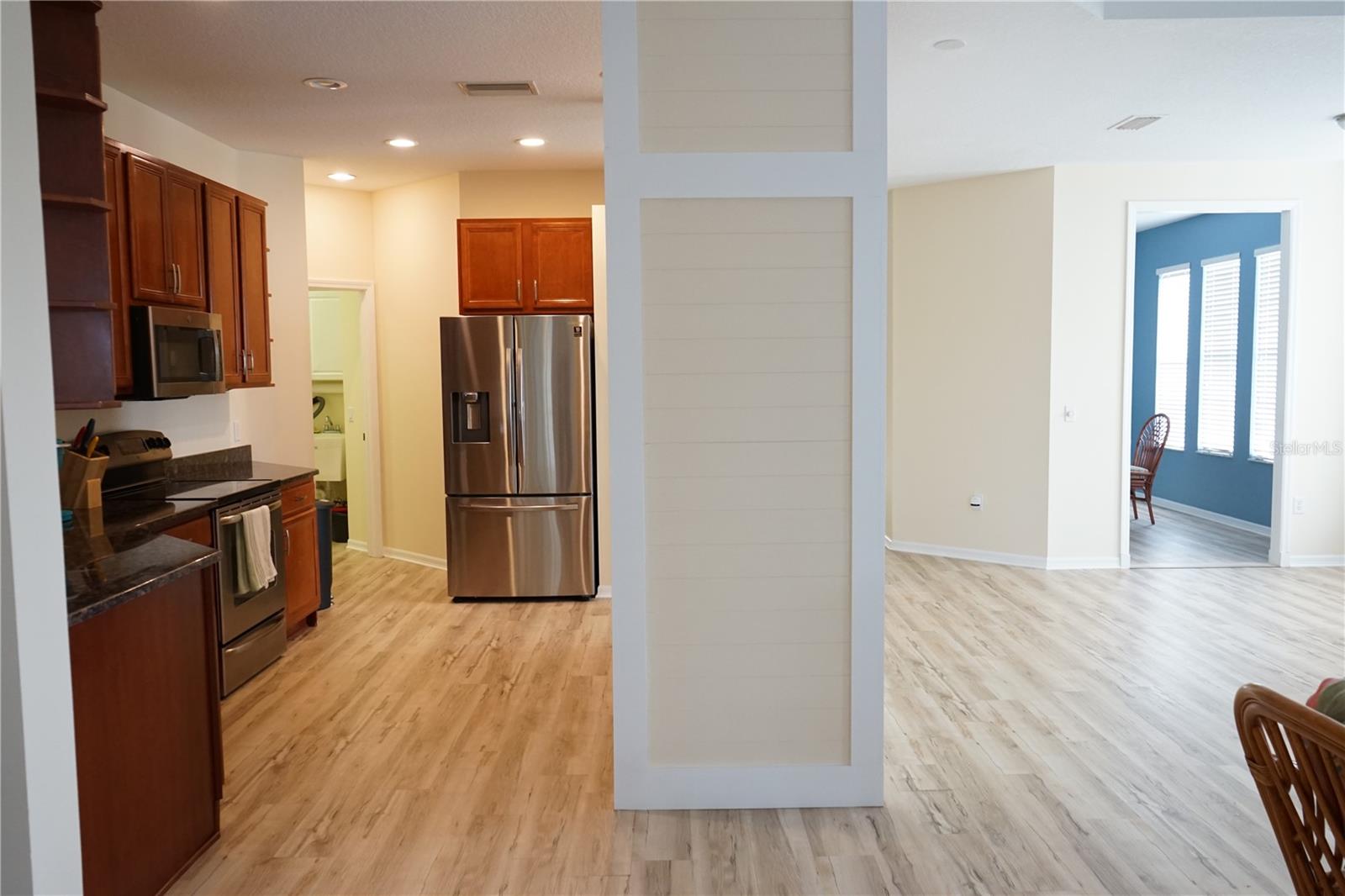 enter into living and kitchen area