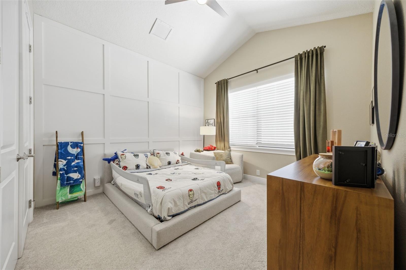 Main floor guest room 2.