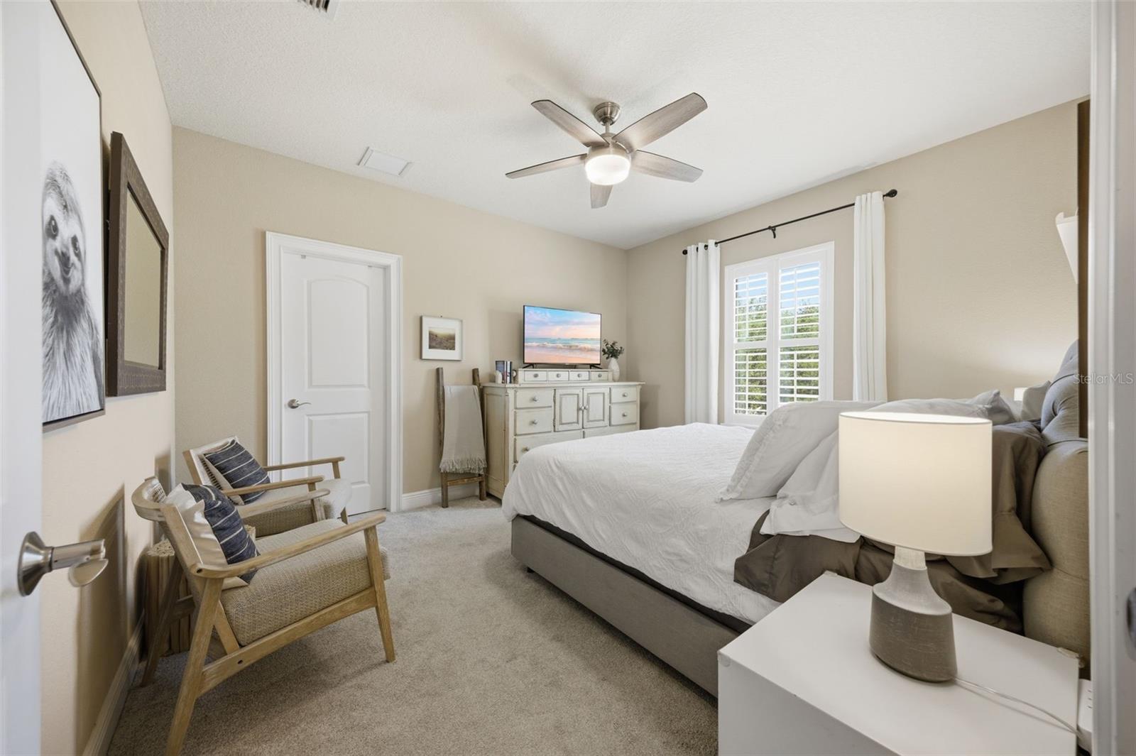 Second floor guest room 4.